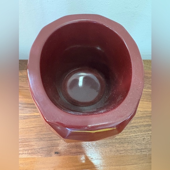 Vondom Geometric Face Planter in Garnet - Picture 4 of 7